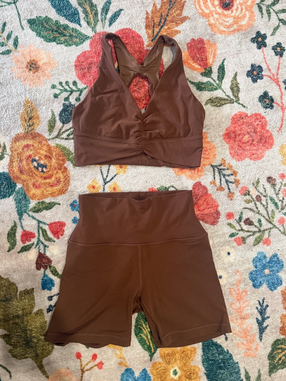 Aritzia GOLDEN TNA Butter 2pc Active Sports Bra + Shorts set Brown